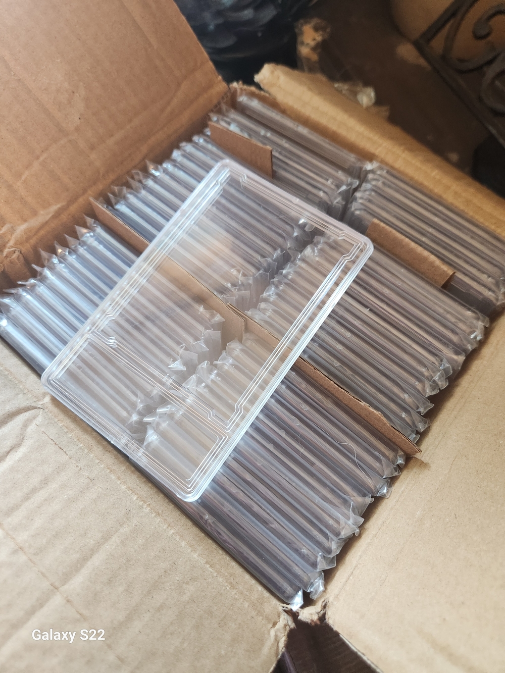 Clear Protective Plastic Card Sleeves - Transparent Set Of 50 - Picture 5 of 5
